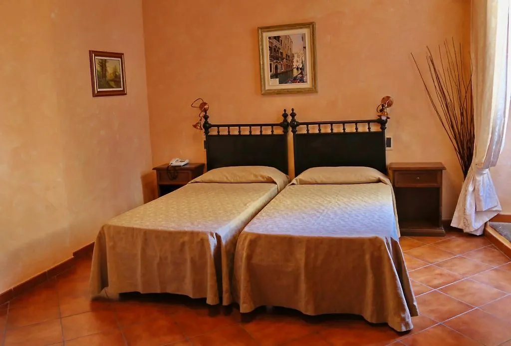 ***  Hotel Italia Cortona Italy